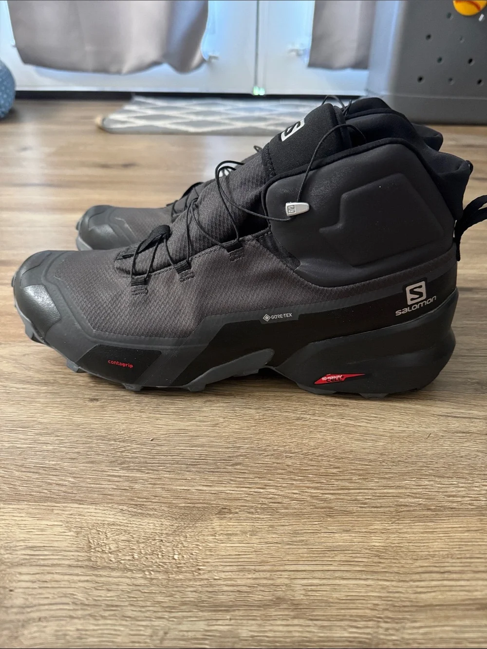 Salomon Men's Black High-Top Waterproof Hiking Boots